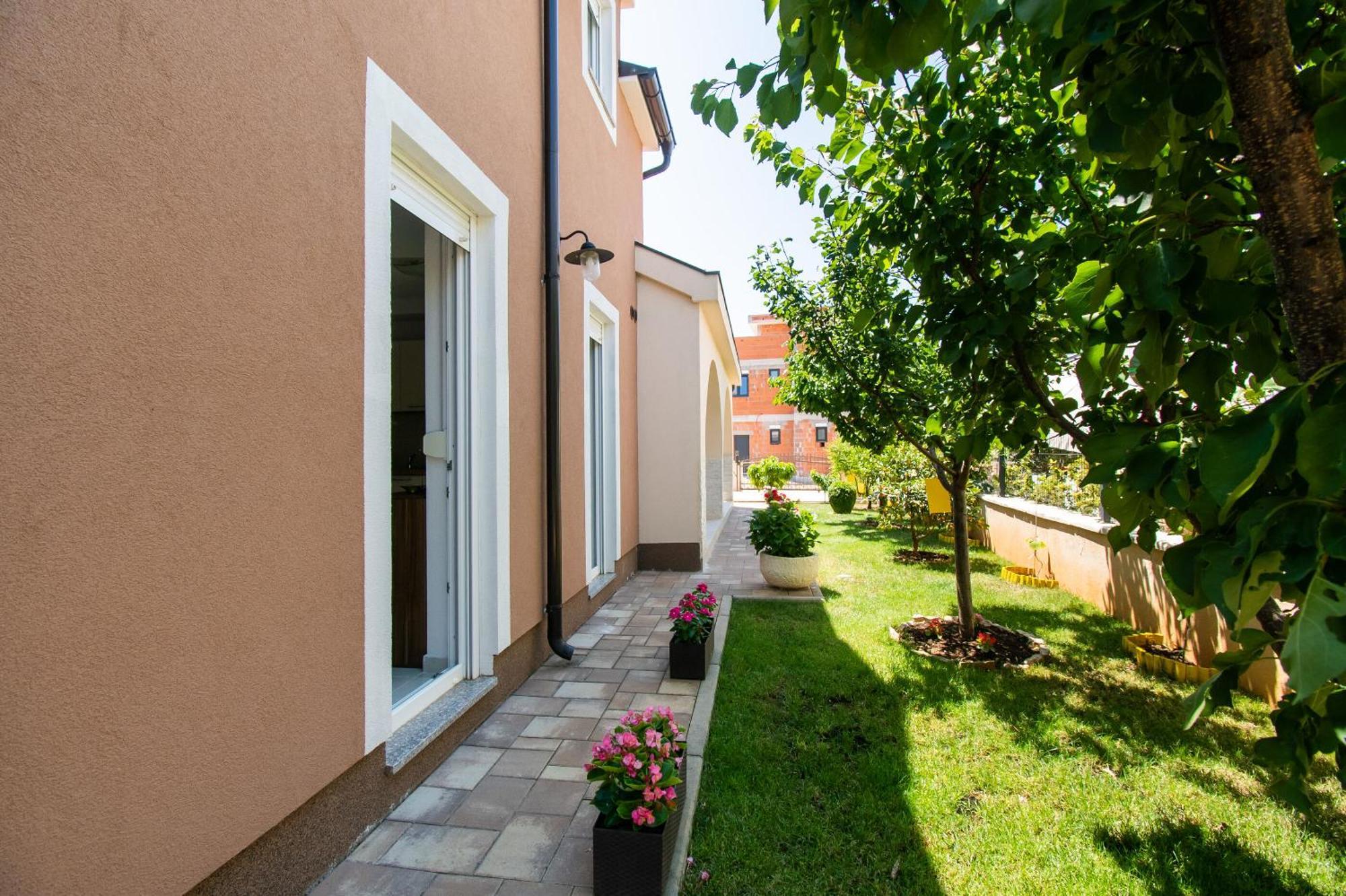Apartment Ninic Srima Exterior foto